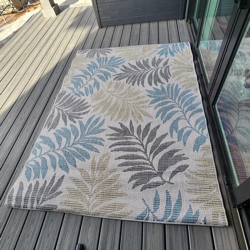 Fleur de Lis Lamontage™ One-of-a-Kind Outdoor Rug