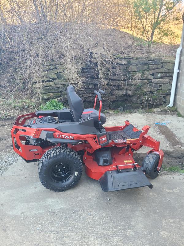 Toro Titan 60-in 24-HP V-twin Gas Zero-turn Riding Lawn Mower