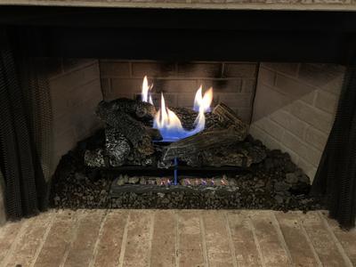 Pleasant Hearth 24-in 33000-BTU Triple-Burner Vent-Free Gas Fireplace Logs  and Remote in the Gas Fireplace Logs department at Lowes.com