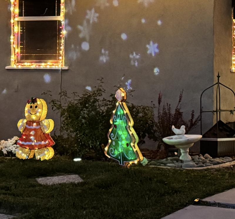 Holiday Living 3-ft LED Gingerbread Cookie Tree Decoration in the ...