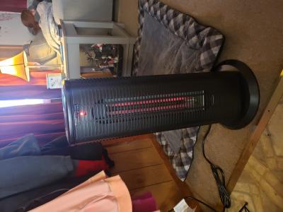 Up to 1500-Watt Infrared Quartz Tower Indoor Electric Space Heater with  Thermostat and Remote Included at Lowes.com