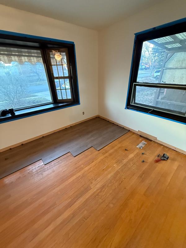 Pergo EverCraft Falls Trail Oak Gray Waterproof Hybrid Flooring Sample