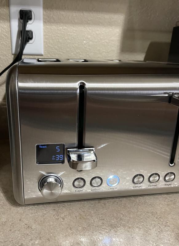 MegaChef 4 Slice Toaster in Stainless Steel Silver