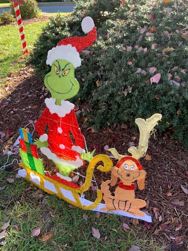 Grinch The Grinch 41.93-in Yard Decoration with Multicolor LED