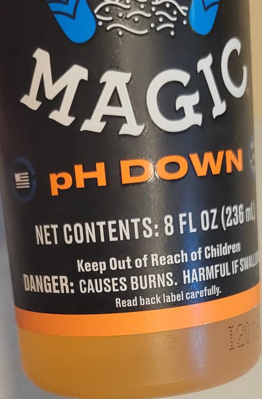Black Magic 8 fl. oz. pH Down - Premium Buffer to Lower Nutrient Solution  pH, Concentrated Acidic Formula 10101-10006 - The Home Depot