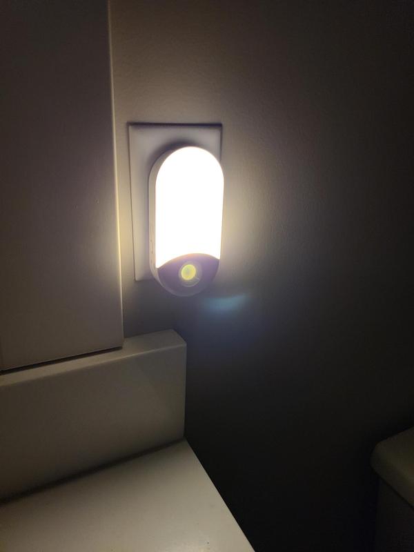Goodsmann LED Night Light Wall Light Emergency Lights Switch Cordless -  Venus Manufacturing