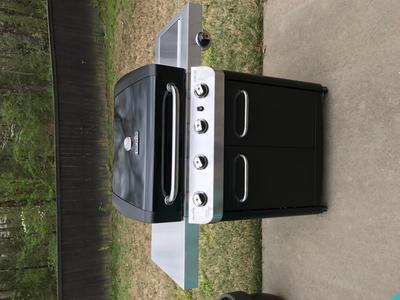 Char Broil Black and Stainless Steel 4 Burner Liquid Propane Gas