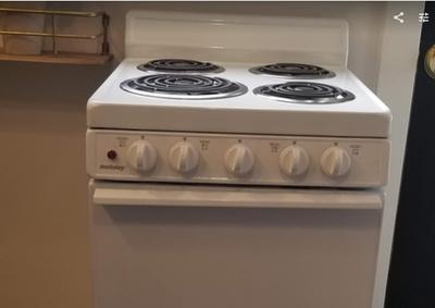 Holiday 20-in 4 Burners 2.4-cu ft Freestanding Electric Range (White) in  the Single Oven Electric Ranges department at