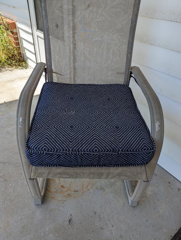 allen + roth 19.5-in x 20-in Wheat Patio Chair Cushion in the