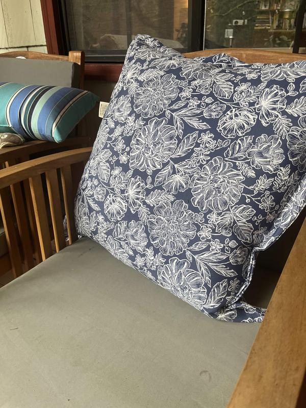 allen + roth Floral Dusty Blue Square Throw Pillow in the Outdoor  Decorative Pillows department at