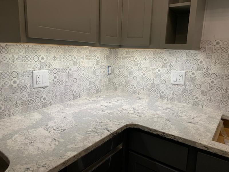 Kitchen Backsplash Decor – Dunkirk Pattern Tiles