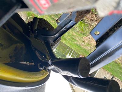 John Deere D100 and E100 Series Bumper in the Riding Lawn Mower ...