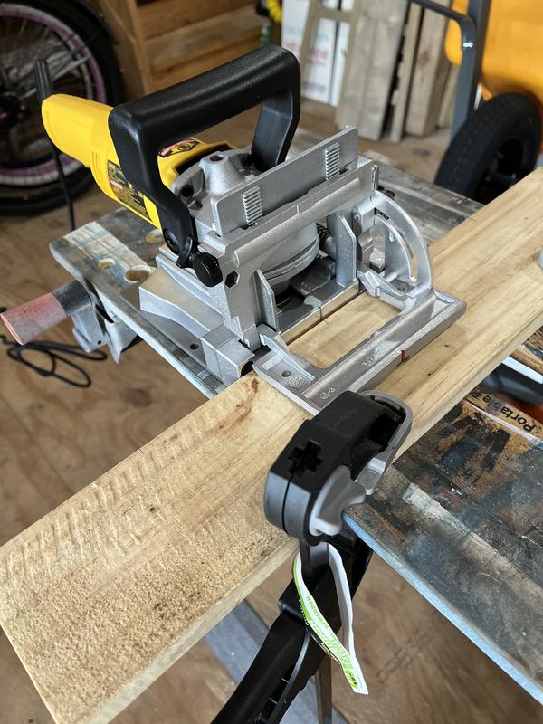 DeWalt DW682K 600W Electric Biscuit Jointer 240V - Screwfix