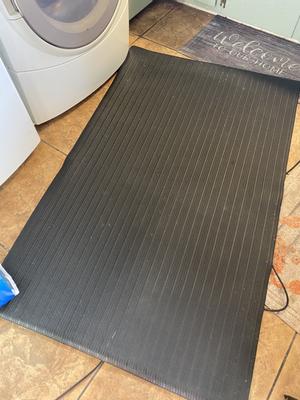 1'6x2'6 Diamond Utility Mat Rug Black - Mohawk