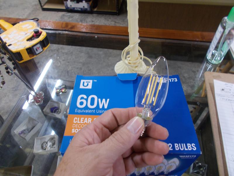 Utilitech Led light bulb 60 -Watt EQ BC Daylight Candelabra screw base ...