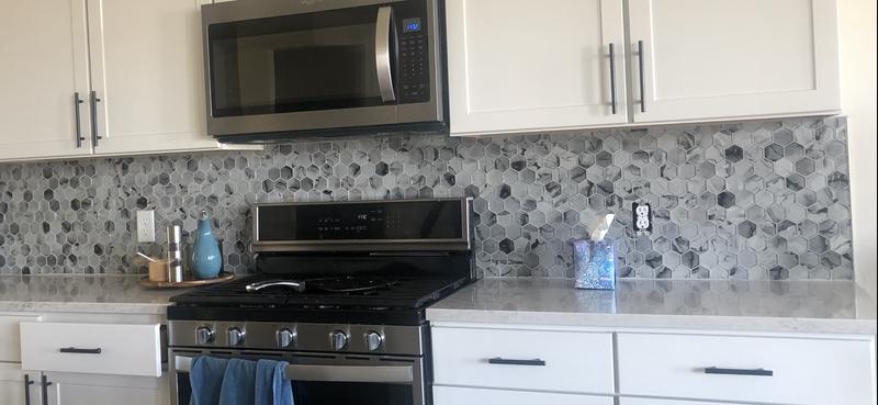 Elida Ceramica Metallic Eclipse Silver 11-in x 13-in Glossy Glass Hexagon Patterned Wall Tile (0.857-sq. ft/ Piece)