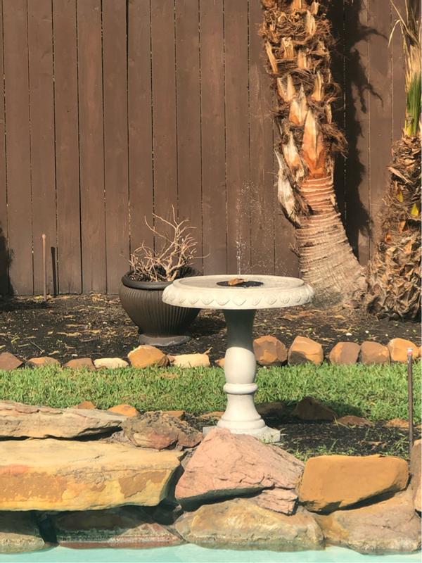 KANTE 24.5-in H Weathered Concrete Complete Birdbath KANTE 24.5-in H Weathered Concrete Complete Birdbath