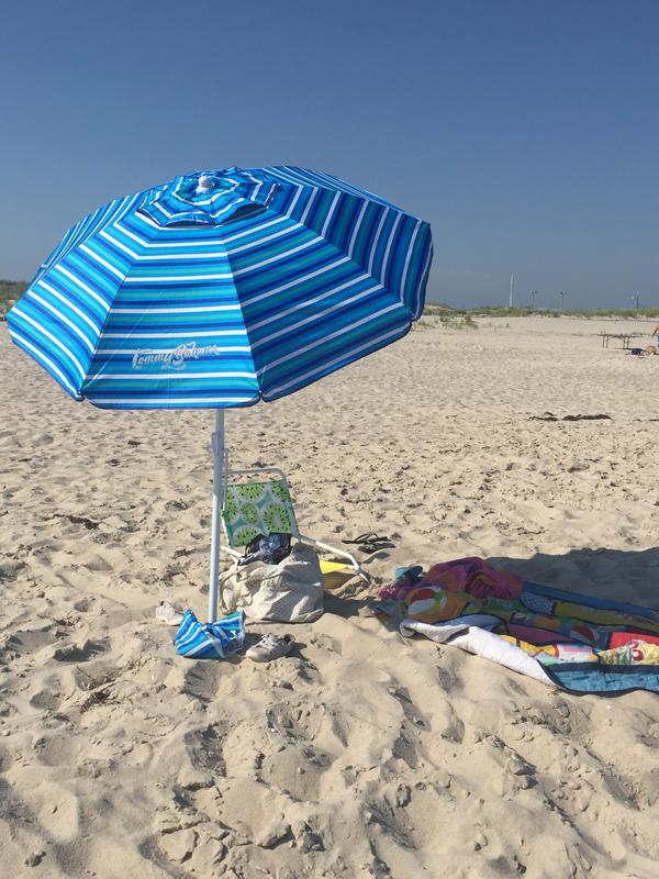 Tommy bahama 9 store ft beach umbrella