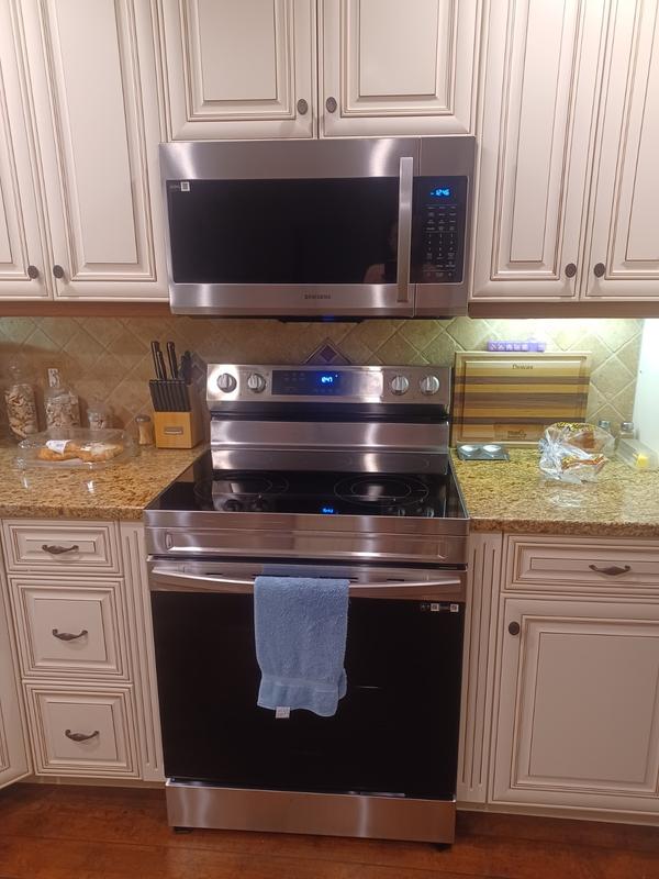 MT1088SB in by Samsung in Key West, FL - Toast & Bake Microwave Oven-silver