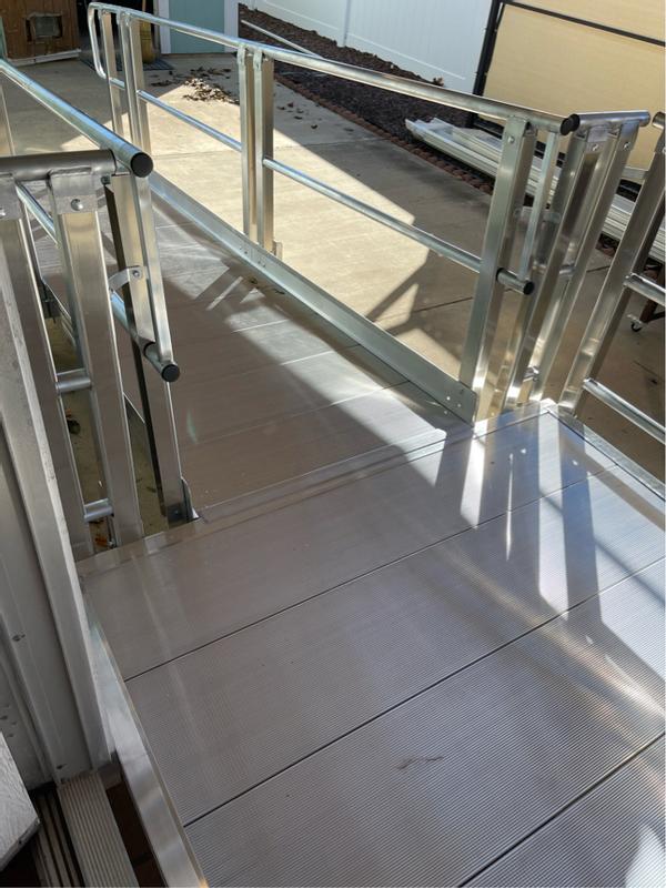 Prairie View Industries Modular XP Ramp 8-ft x 60-in Aluminum Modular ...