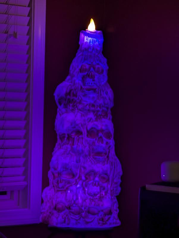 Haunted Living 3-ft Lighted Skull Stack in the Outdoor Halloween ...