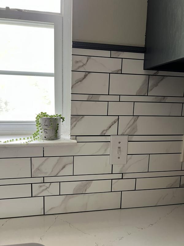 Peel&Stick Mosaics Manhattan Marble Gray and White 12-in x 13-in Matte Metal Linear Marble Look Peel and Stick Wall Tile (0.969-sq. ft/ Piece)