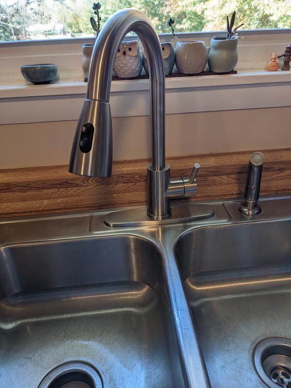 MOEN Banbury High-Arc 2-Handle Standard Kitchen Faucet With