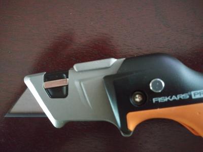 Fiskars Compact Folding Utility Knife