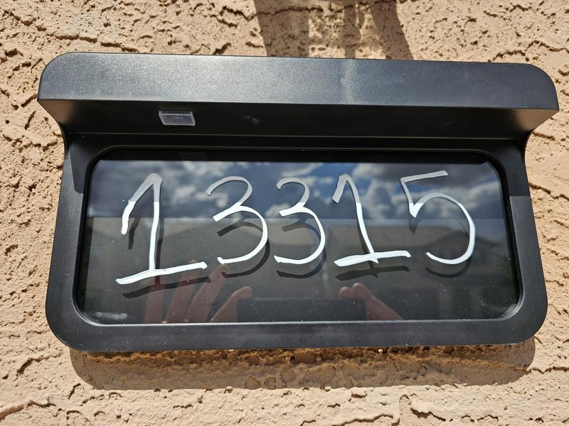 RELIABILT Solar LED Address Sign 6-9/10-in x 12-2/5-in Aluminum Residential  Sign in the Signs department at