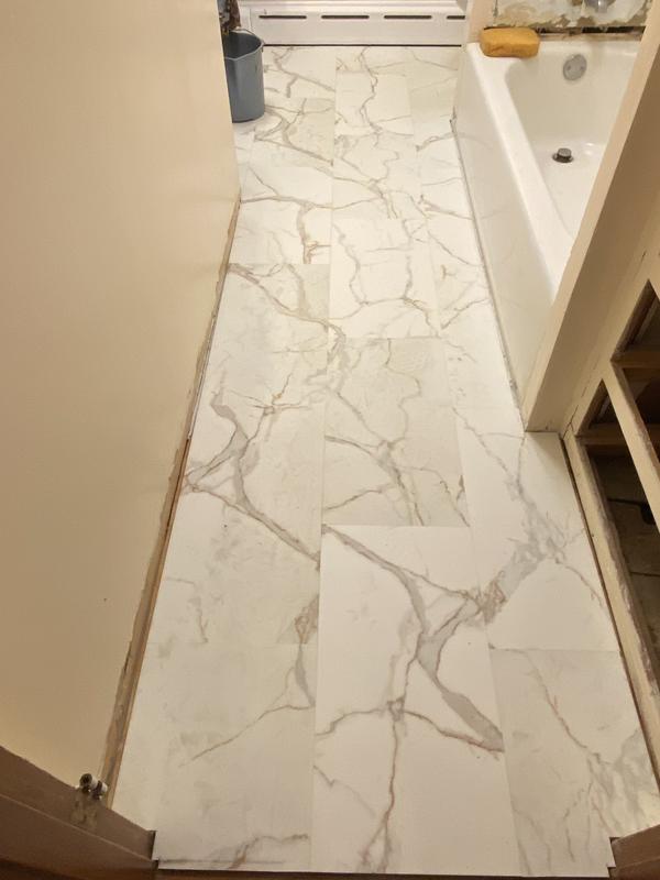 Pergo Rome Marble White Marble Look 22-mil x 12-in W x 24-in L ...