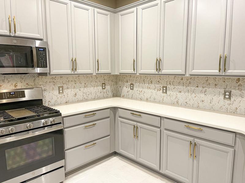 American Olean Vistarro Calacatta Grey 11-in x 12-in Glossy Ceramic Honeycomb Marble Look Wall Tile (0.73-sq. ft/ Piece)