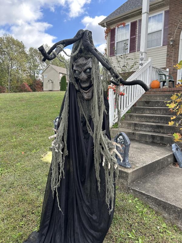 Haunted Hill Farm 6.5-ft Freestanding Talking Lighted Tree Animatronic ...
