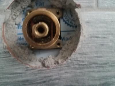 Moen Duschverkleidung M-Dura Posi-Temp – 1,5 Gpm, Gebürstetes Nickel, Für Kommerzielle Nutzung