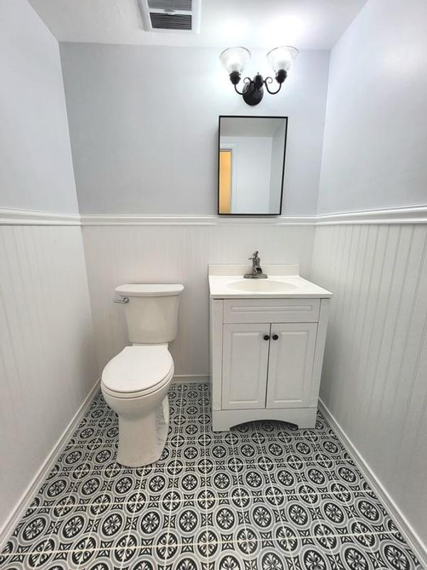 Boutique Ceramic Midnight Metro Black White Gray 6-in x 6-in Matte Porcelain Encaustic Floor and Wall Tile (0.239-sq. ft/ Piece)