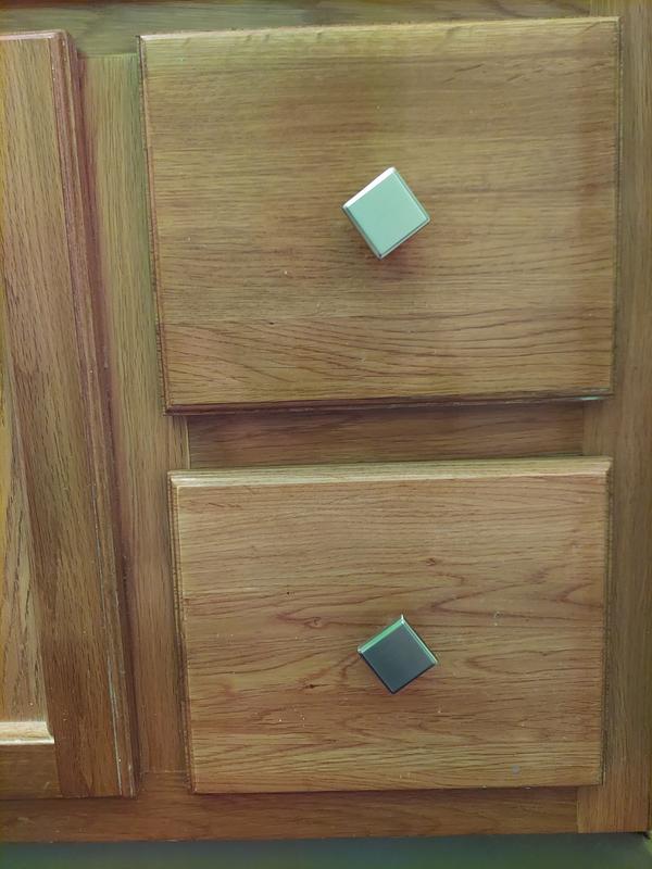 allen + roth Hadley 1-1/4-in Brushed Gold Round Transitional Cabinet Knob