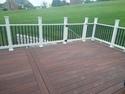 Fiberon 37-in x 4.19-in Homeselect White Composite Deck Railing Completer Kit