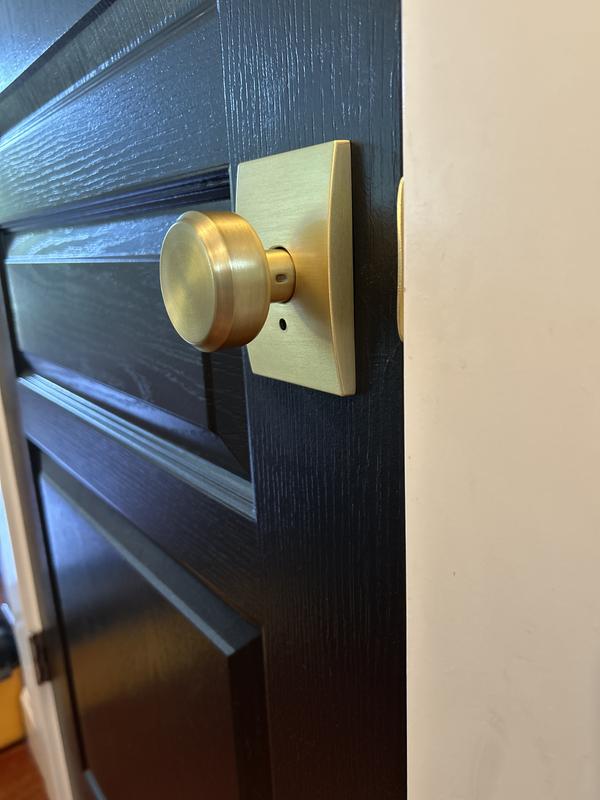 Schlage Custom Bowery- Century Satin Brass Interior Bed/Bath Hall/Closet  Combined Door Knob in the Door Knobs department at