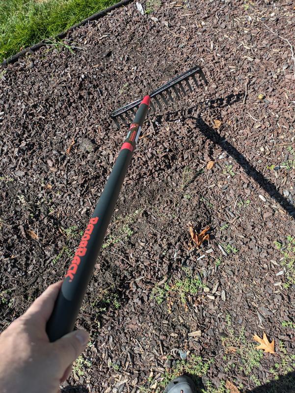 Razor-Back 66.5-in L Fiberglass-Handle Steel Garden Rake 63184 at Lowes.com