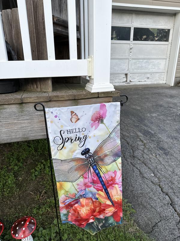 Style Selections 1-ft W x 2-ft H Spring Banner in the Decorative ...