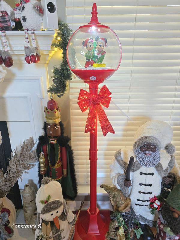 Disney 5-ft LED Mickey & Minnie Swirling Snow Snowglobe Lamp Post ...