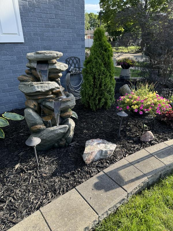 Fontaine 32個 Quadrate 3-Tier Garden Fountain - Fiore Stone