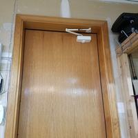 Tell Manufacturing Grade 3 Off White Residential Door Closer At