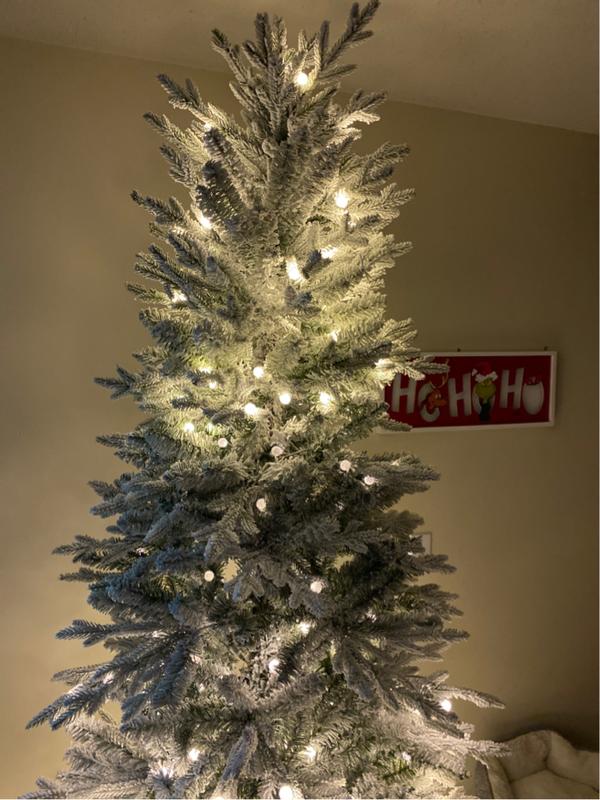 Holiday Living 7.5-ft Essex Fir Pre-Lit Traditional Slim Flocked Artificial Christmas Tree with 400 Constant Warm White LED Lights Holiday Living 7.5-ft Essex Fir Pre-Lit Traditional Slim Flocked Artificial Christmas Tree with 400 Constant Warm White LED Lights