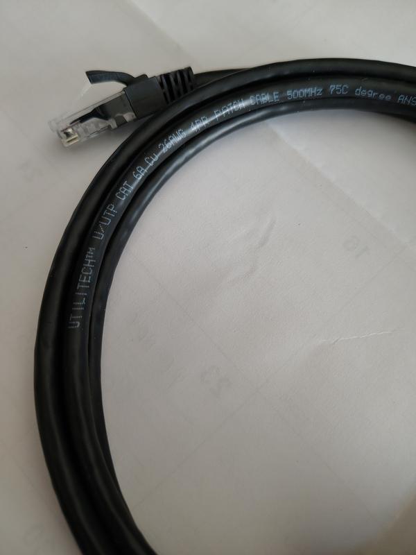 ネット　６ｍ×５，５ｍ Utilitech 14-ft Cat 6A Black Ethernet Cable RJ456EC14FT-BLK