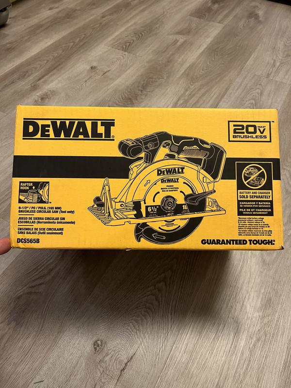 DEWALT 20V MAX Starter Kit with POWERSTACK Compact Battery and Charger  Lowe's Canada