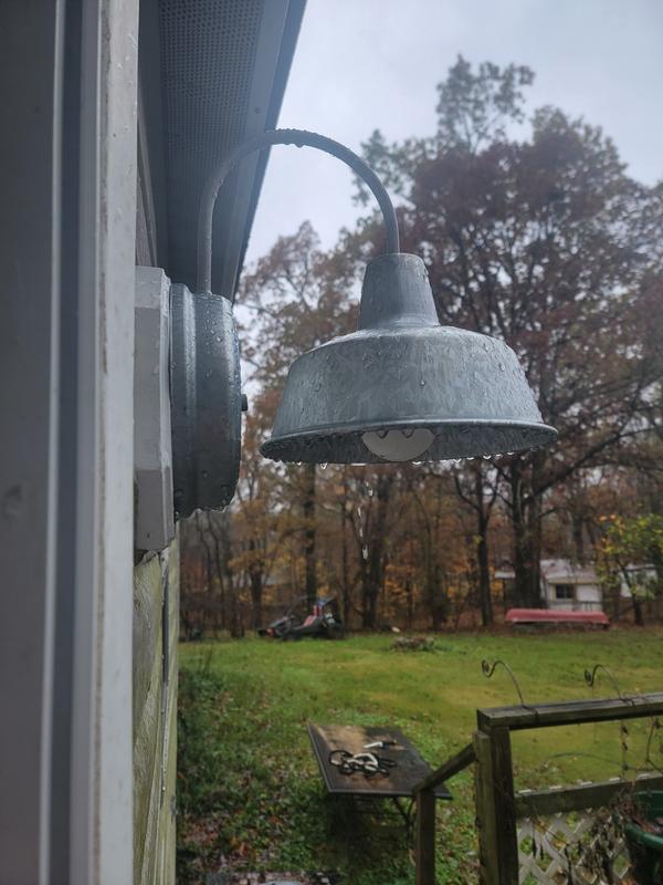 Portfolio Ellicott 10.75-in H Galvanized Dark Sky Medium Base (E-26) Outdoor Wall Light Portfolio Ellicott 10.75-in H Galvanized Dark Sky Medium Base (E-26) Outdoor Wall Light