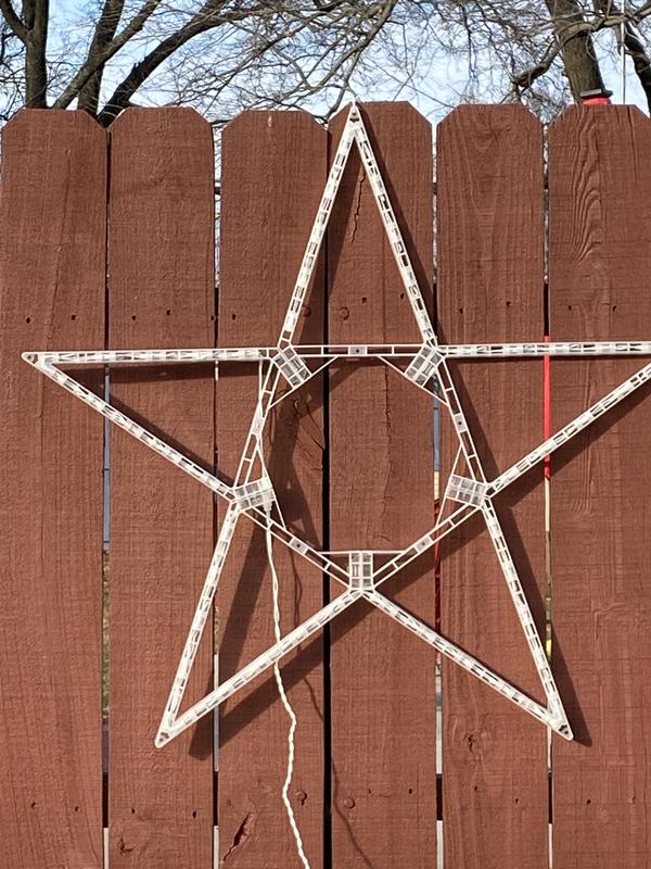 tobacco stick star with lights Encourages sensory play activities Easy DIY Christmas Star! -