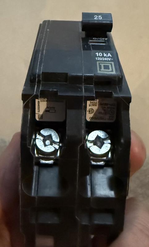 Square D QO 25-amp 2-Pole Standard Trip Circuit Breaker QO225CP at