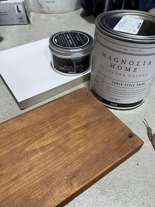 Magnolia Seal Cutting Board - Magnolia