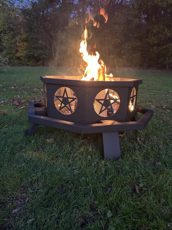 Sunnydaze Decor 36-in W Black Steel Wood-Burning Fire Pit NB